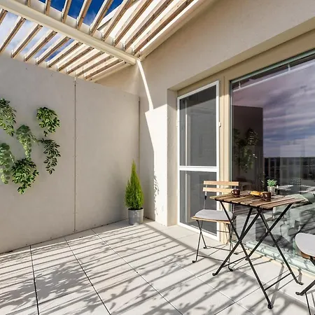 Relax In Style W Stunning Outdoor Space